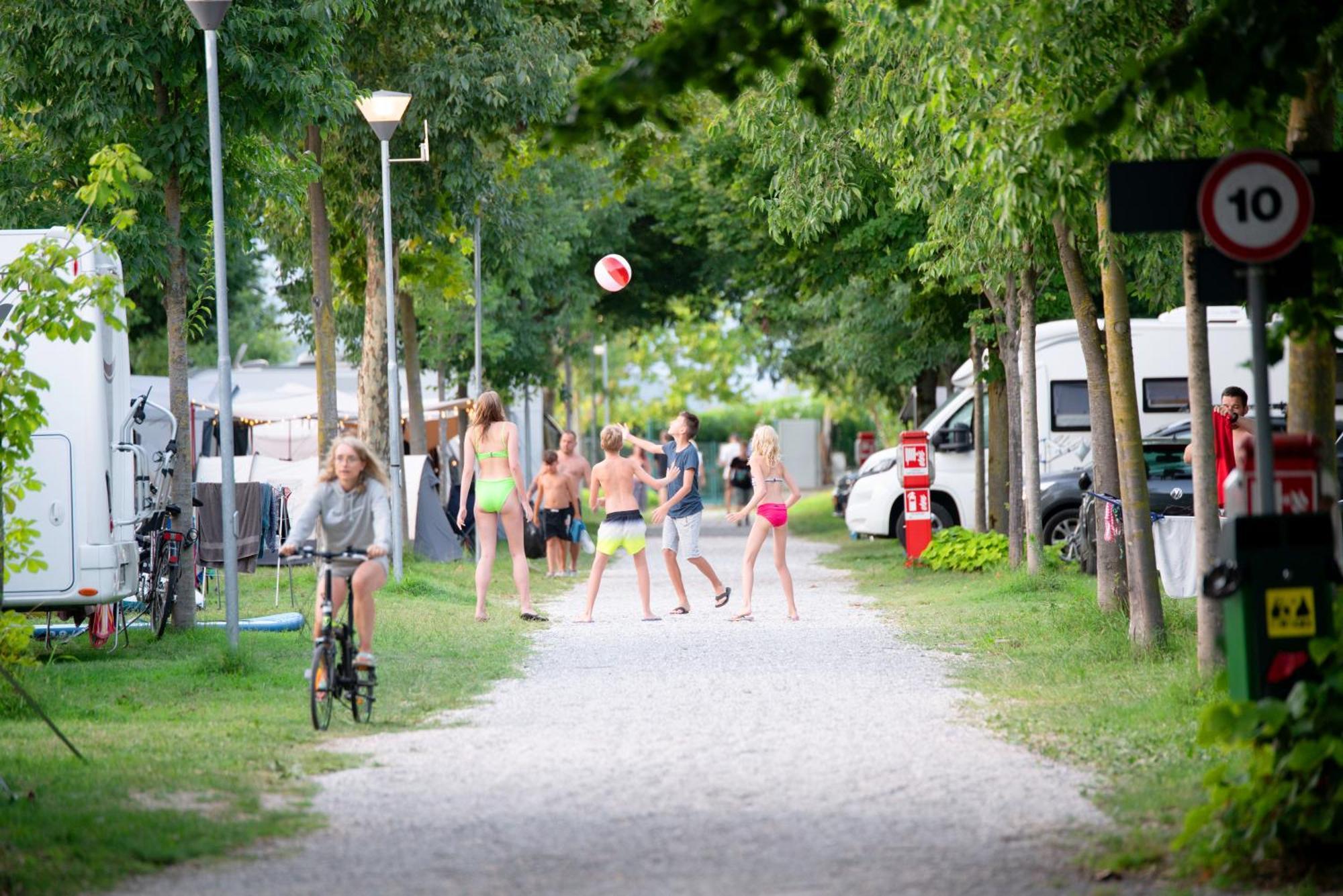 Camping Baia Verde Manerba del Garda Eksteriør billede